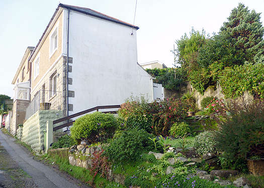 Street view of Sea View Cottage.